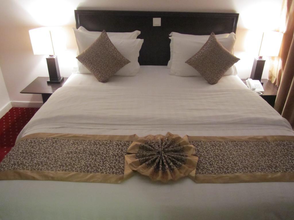 Jw Inn Hotel Nadinah Eksteriør bilde